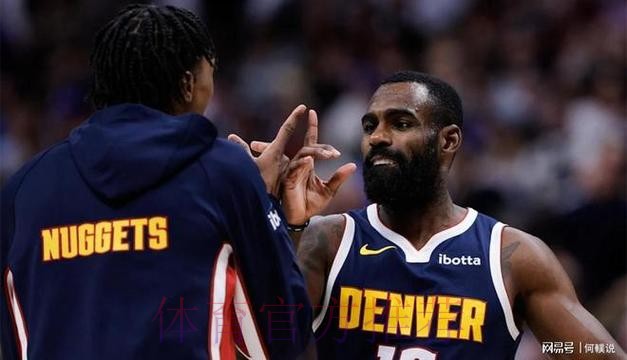 1年229万！无约场均17.7分！今年的小哈达威有多香？